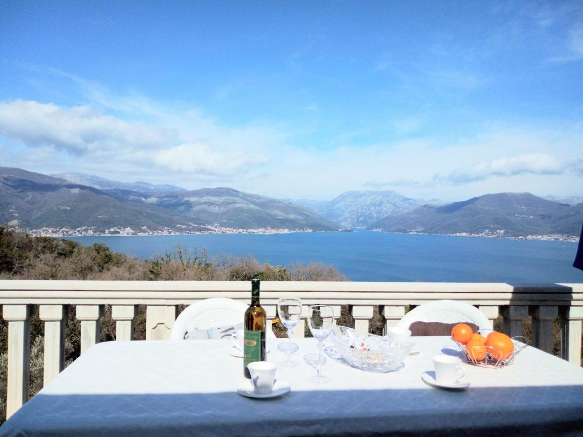 Apartments Vidikovac Tivat Exterior foto